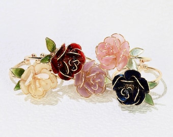 Anillo ajustable hecho a mano con forma de rosa/peonía, pendientes, joyería floral de resina y esmalte, hipoalergénico, con cierre de clip, hecho a mano en EE. UU.