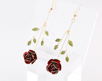 Pendientes colgantes de flor de rosa hechos a mano, elegantes joyas con tallo de peonía, accesorios botánicos románticos de resina y esmalte, hipoalergénicos, con cierre de clip.