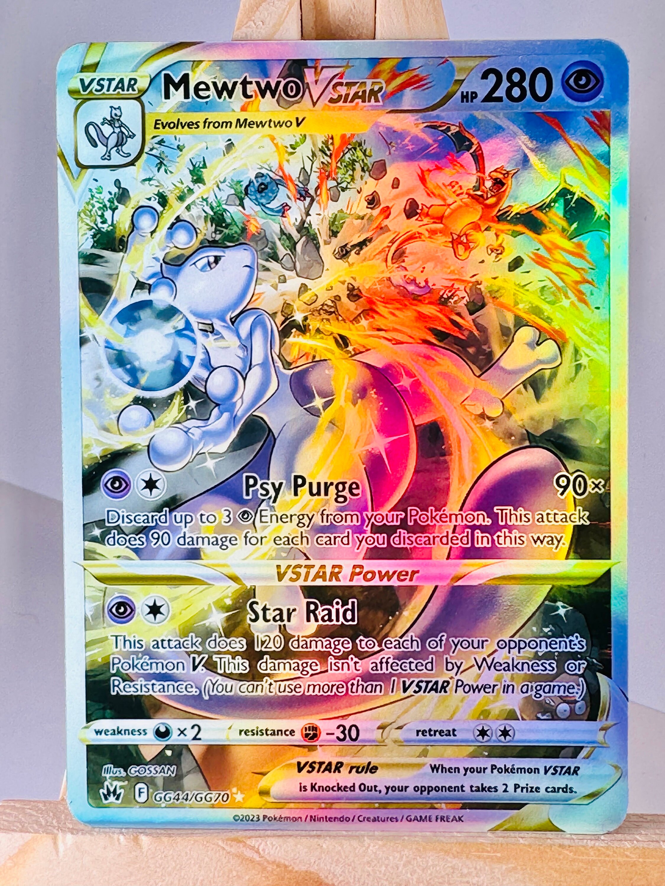 Mewtwo Vstar 086/078 Pokemon Go Carte rare dorée : : Jeux et Jouets