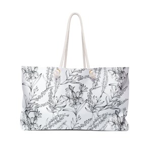 black and white flowers Weekend Bag, floral weekend bag with rope handles, tote bag with rope handles, vacation bag with rope handles, beach