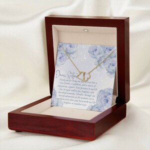 Collier cadeau dans une boîte cadeau, boîte cadeau en bois, collier pour soeur