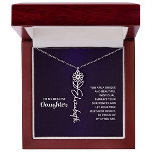 Regalo para hija, collar con nombre de flor, tarjeta con mensaje y caja de regalo de madera de lujo.