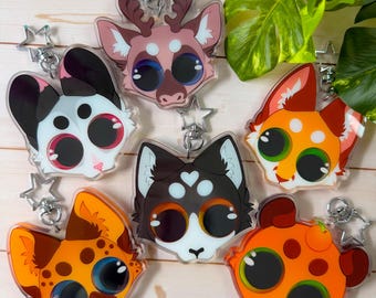 Llaveros con forma de ojo de orbe / Llaveros acrílicos con forma de animalito en movimiento / Accesorios peludos adorables