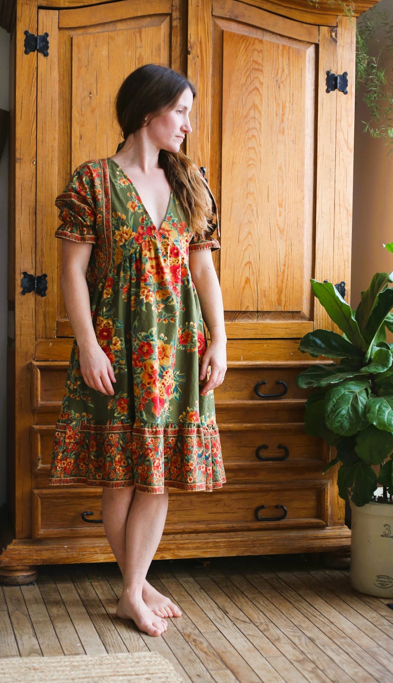 April Cornel tablecloth dress/ cotton/ upcycle/ handmade/ womens S to M/ poppyluinspired image 3