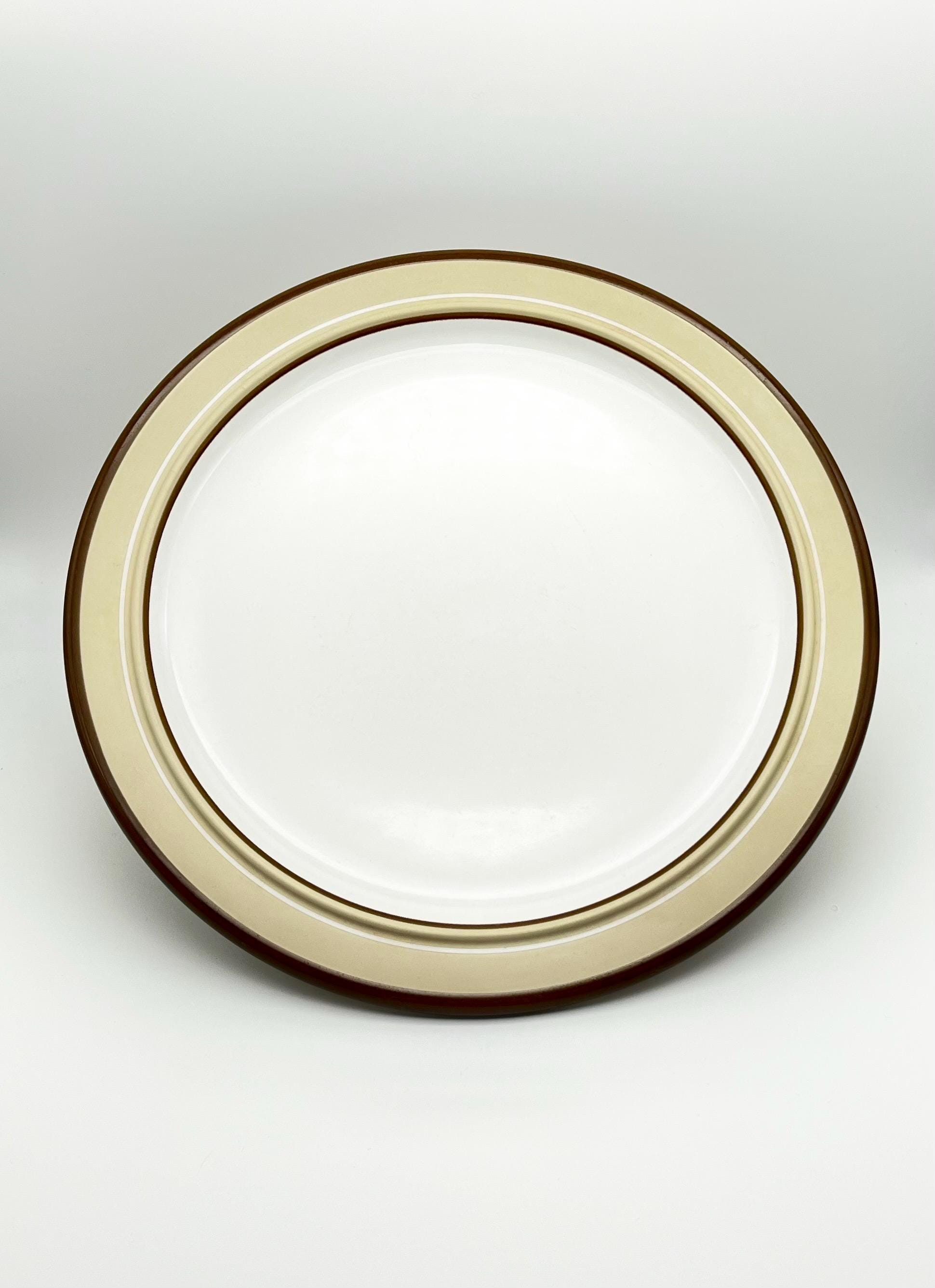 Arita Genesis Beige 5245 Japan Chop Plate/platter 10.5