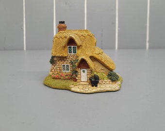 Lilliput Lane, Miniature Handmade Cottage