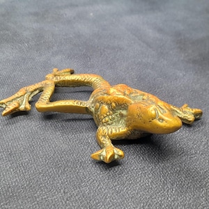 Solid Brass Frog Ornament, Vintage Brass Reptile Animal Figurine