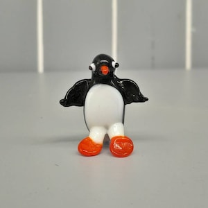 Miniature Glass Penguin, Glass Figurine 3.6cm