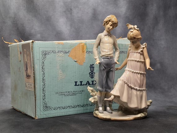 Lladro Figurine, One, Two, Three - Also Known By, Enseñando Los
