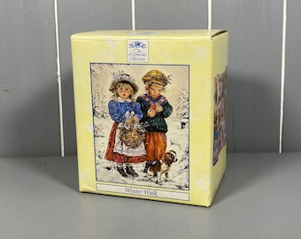 Winter Walks by Crisalis the Leonardo Collection, Resin Figure - Etsy