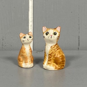 猫の陶器フィギュア 2個セット 【公式通販】