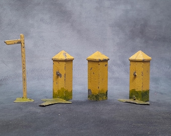 Vintage 1930s Britain's Metal Wall Pillars / Bollards / Cabinet Post and Sign Post - Vintage Miniature Building accessories, Miniature Posts