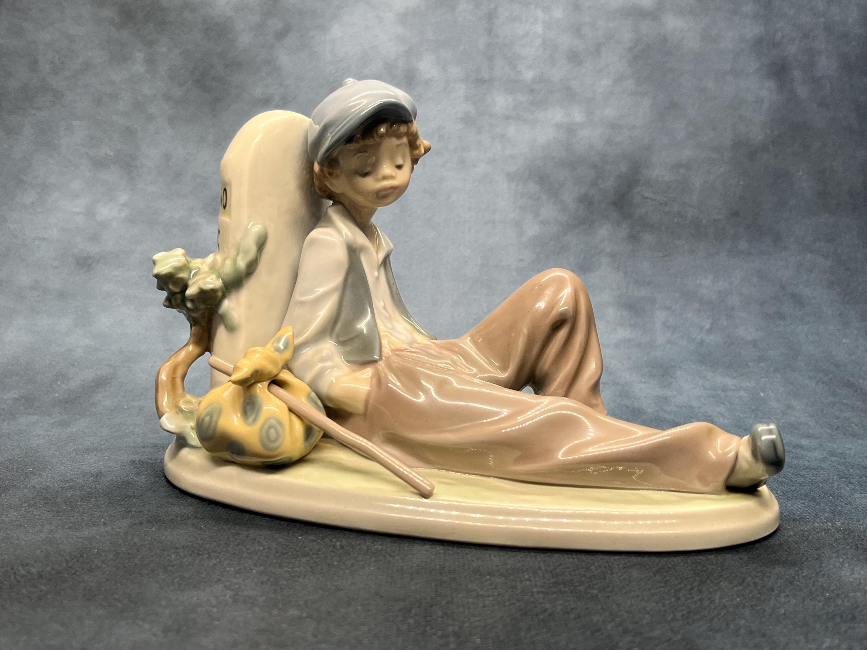 Lladro boy figurine - Etsy 日本