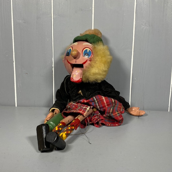 Vintage 1950s Mac Boozle’s  Pelham Puppet, Without Full Length Strings , Repair Required