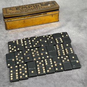 Empire Domino - Juego incompleto de 24 dominós de baquelita vintage, dominó de azulejos - lata de almacenamiento de metal