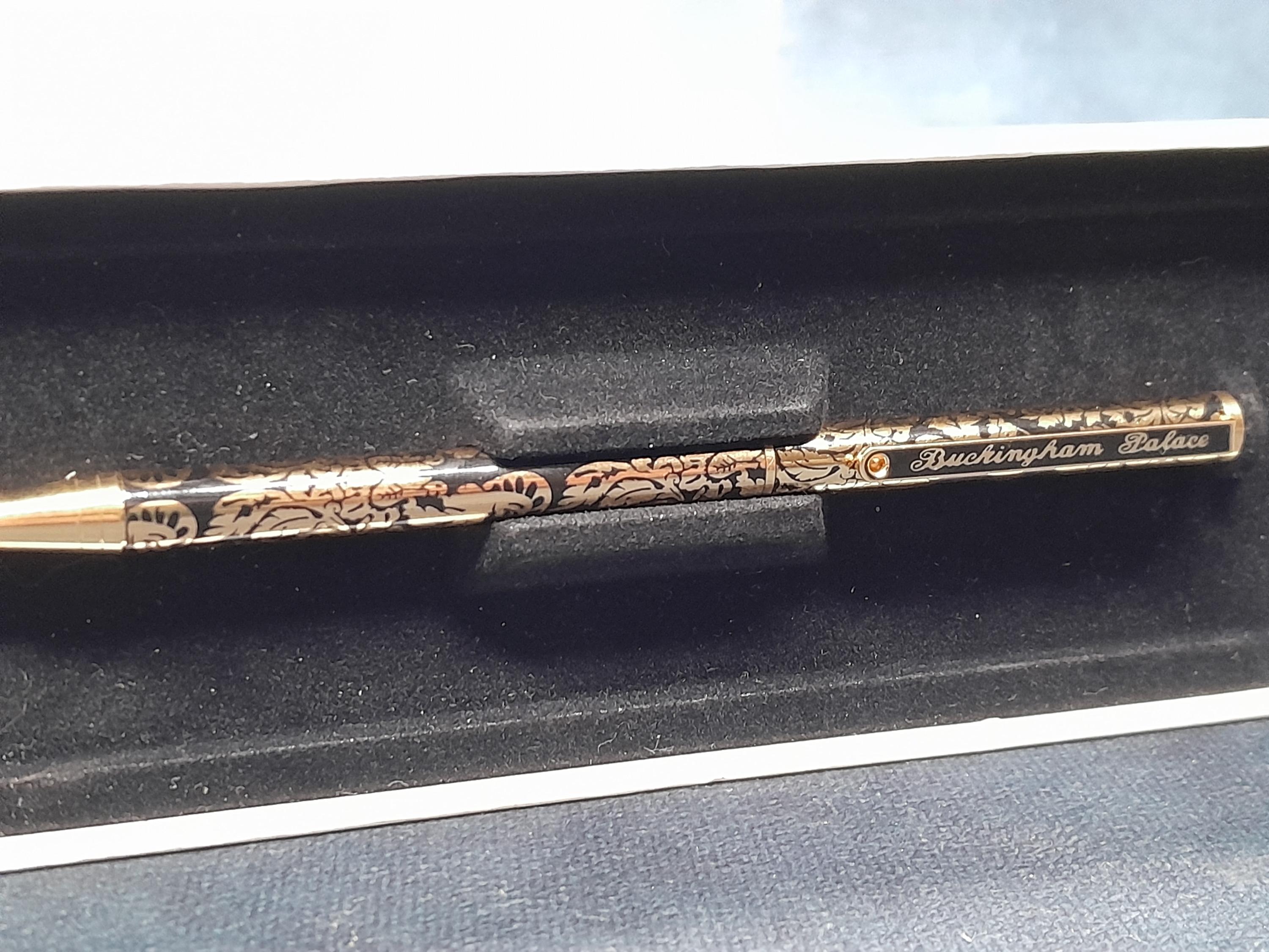 Enamel Buckingham Palace Pen With Display Case, No Ink Cartridge
