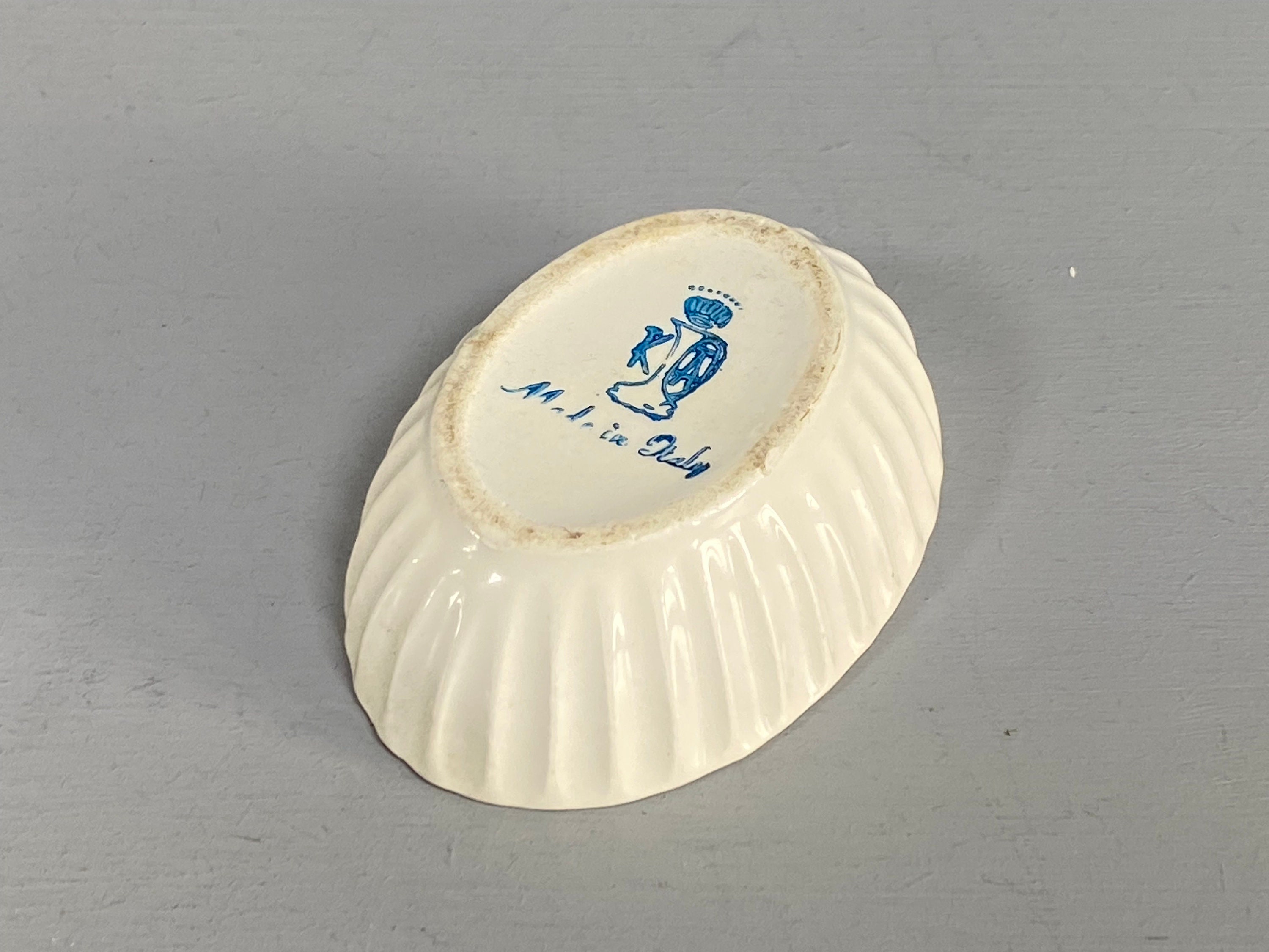 蓋付きイタリア製陶器小物入れ - Etsy 日本