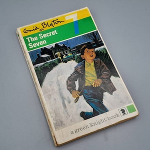 The Secret Seven by Enid Blyton, Paperback vintage book 1969 - a green Knight book