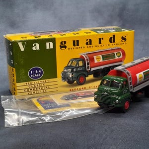 Vanguards Lledo Precision Die Cast 1950-1960-talsmodellfordon i originallåda - Bedford S-typ tankbil, skala 1:64