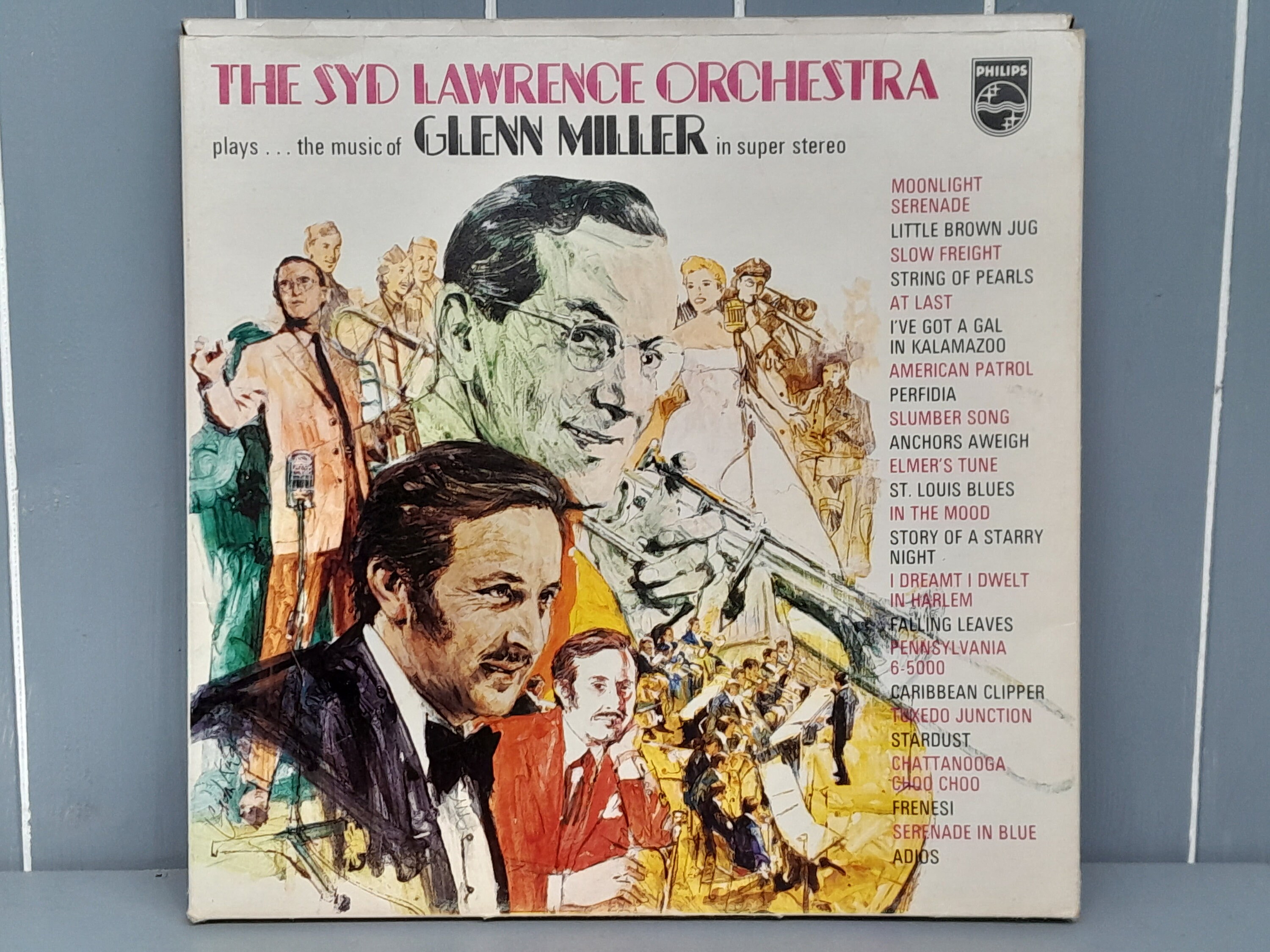 The Syd Lawrence Orchestra Plays the Music of Glenn Miller