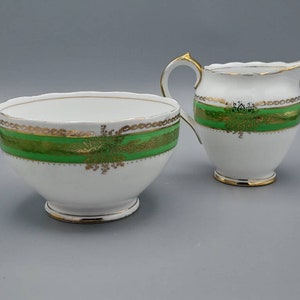 Roslyn Fine Bone China Creamer / Milk Jug & Sugar Bowl Made in England