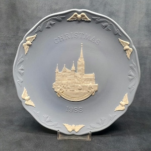Wedgwood Jasper 1988 Christmas Plate, Salisbury Cathedral,  Vintage Wedgwood Jasperware