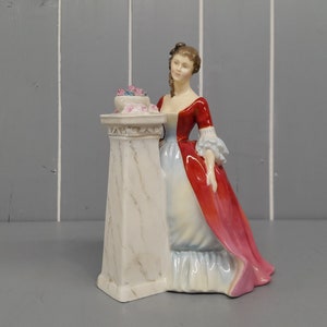 Royal Doulton 1961 Lady Figurine Rendezvous HN 2212, Vintage Porcelain Lady Figurine,  Doulton Ladies