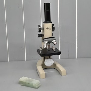 Motic Microscope, SFC-3AF Student Fine Microscopy, With some Glass Slides