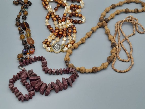 Five Assorted Vintage Necklaces, Vintage Costume … - image 4