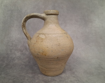 Mittelalterlicher salzglasierter Krug, um 1650, alter Keramikkrug