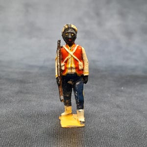 Seltener Spielzeugsoldat aus der West Indian Indianersparserie von Britains, c1945