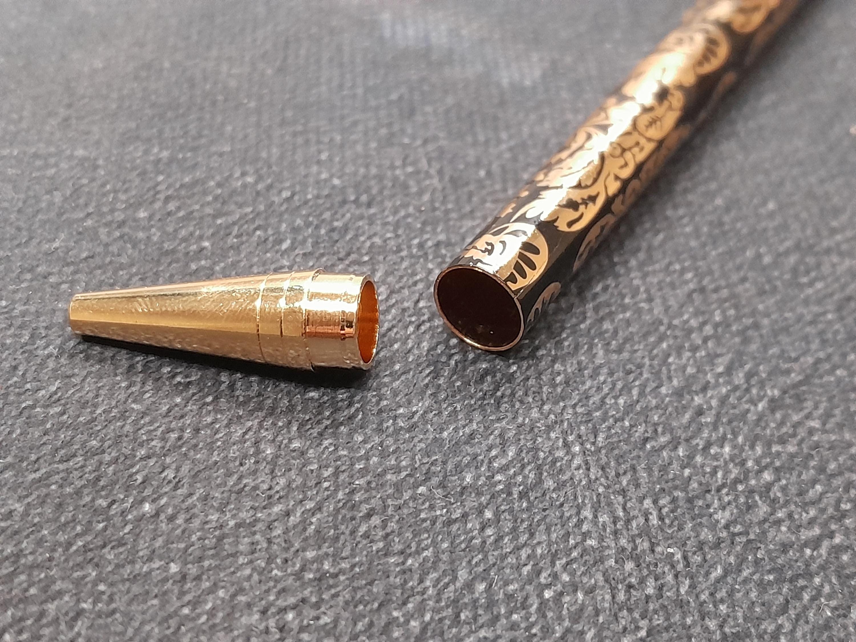 Enamel Buckingham Palace Pen With Display Case, No Ink Cartridge