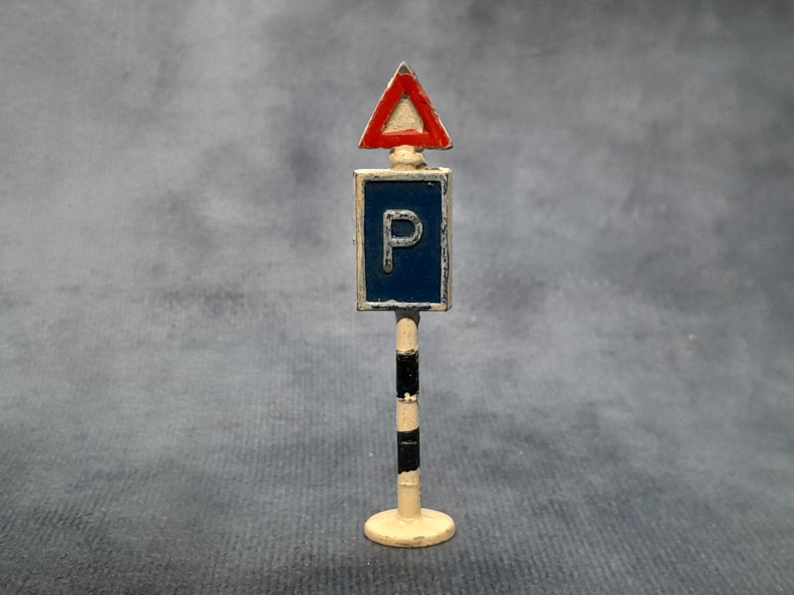 Vintage　Road Sign  特大看板　50s 1940 - 1950 Vintage Original Plasticville, USA - Set of Road
