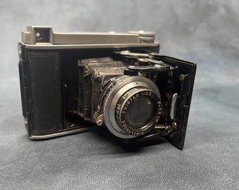 Voigtländer Folding Camera – Vito / Bessa Type – Voigtar 75mm f/3.5 Lens – Compur-Rapid Shutter – Untested