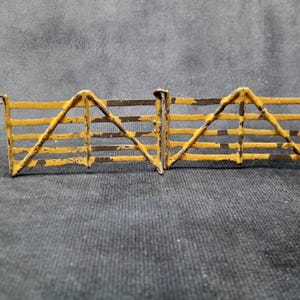 Pair of Miniature Metal Fences, Vintage Farm Toys, Farm Fencing