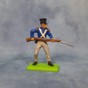 Britains Detail Soldier, 1971 French Napolionic Soldier
