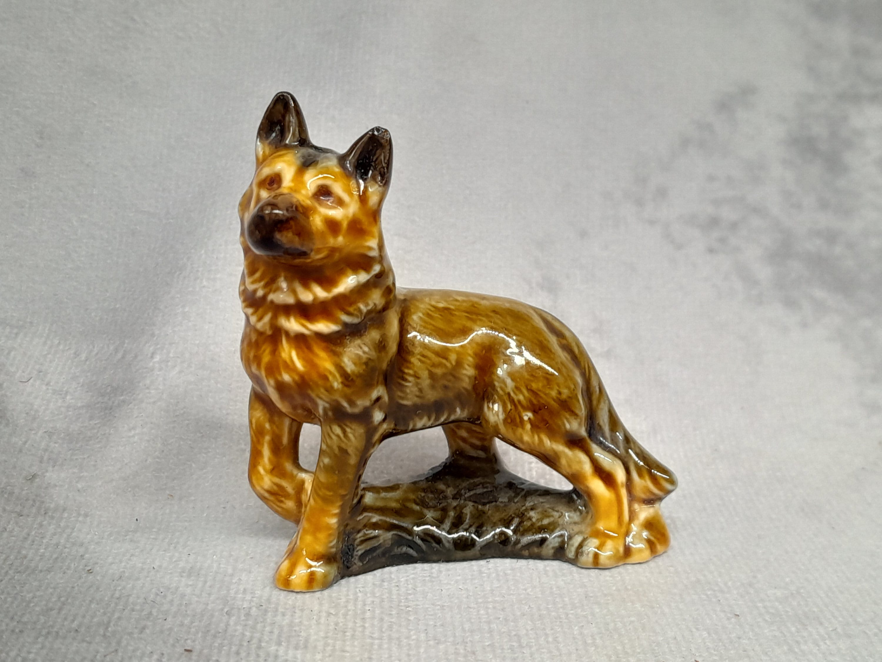 【リアル】壁掛け ペット時計 かわいい ジャーマンシェパード インテリア リアル】壁掛け ペット時計 かわいい ジャーマンシェパード インテリア