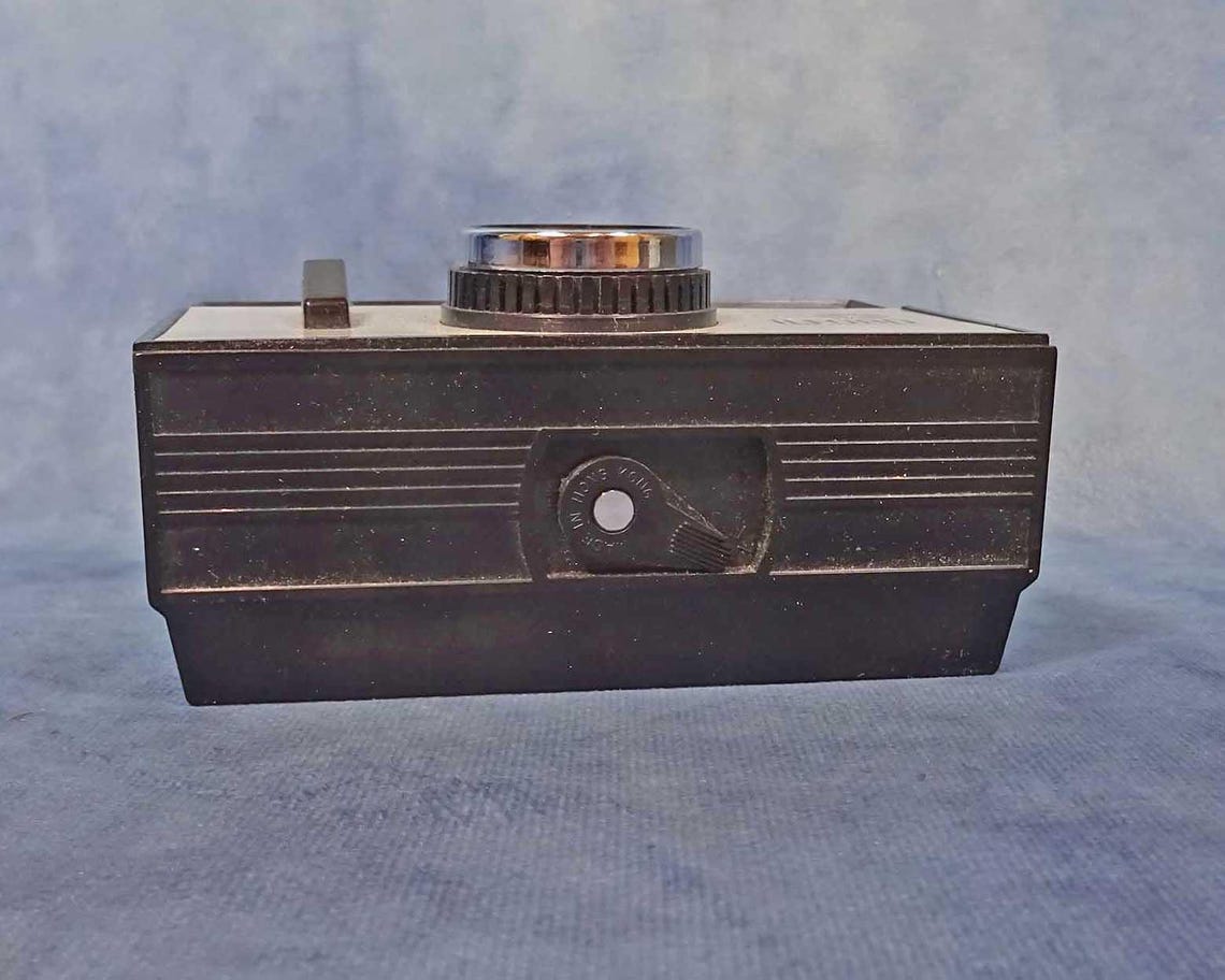 Vintage Ilford Ilfomatic, 126 Film Camera from the late 1960s, foto 4 di 5