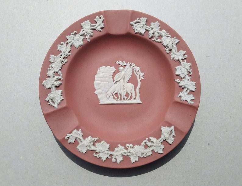 Wedgwood Jasper Terracotta Ashtray, Rare Orange Terracotta Colour Jasperware Dish image 1