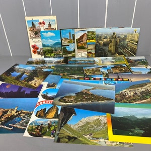 50 cartoline vintage assortite, collezione di vecchie cartoline, alcune usate con segni di affrancatura, ecc