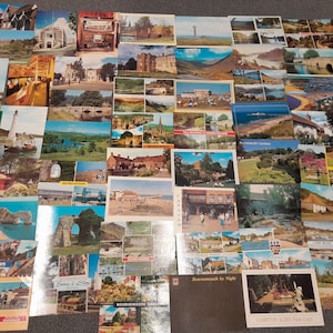 50 cartoline vintage assortite, collezione di vecchie cartoline, alcune usate con segni di affrancatura, ecc