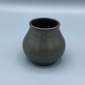 ZTI Holland Tin, Pewter Pot. Height 7cm