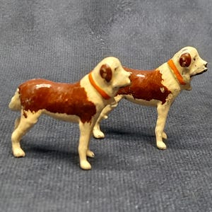 Vintage Pair of Miniature Dog Figurines, Metal Farm Miniatures by Britains