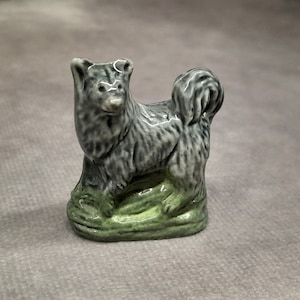 Wade Whimsie Dog, Blue Husky Dog, Vintage Wade Miniature Figures, RARE