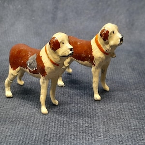 Vintage Pair of Miniature Dog Figurines, Metal Farm Miniatures by Britains