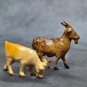 Vintage Pair of Miniature Goat Figurines, Metal Farm Animal Miniatures by Britains