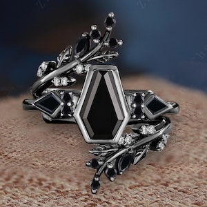 Anillo de compromiso vintage de ónix negro con forma de ataúd, estilo gótico, en oro negro de 10 quilates/14 quilates, ideal para bodas, aniversarios y propuestas.