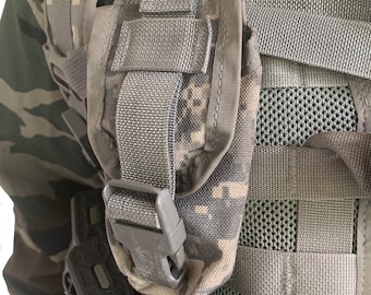 US Army Flash Bang Grenade Pouch
