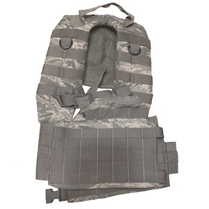 US Army Individual Equipment Vest - Medium