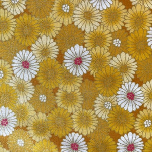 MUMS FLOWERS - Yellow/Gold Asian Fabric Hikari by Makower UK - Half yard